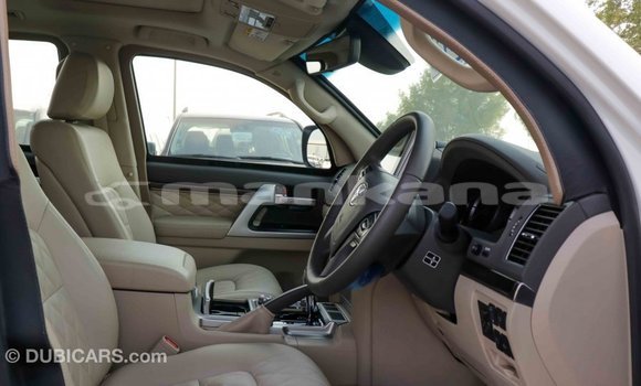 Buy Import Toyota Land Cruiser White Car in Import - Dubai in Abhasia Buy Import Toyota Land Cruiser White Car in Import - Dubai in Abhasia