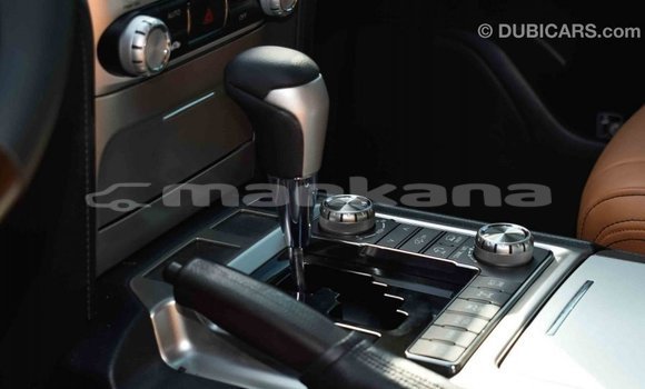 Buy Import Toyota Land Cruiser White Car in Import - Dubai in Abhasia Buy Import Toyota Land Cruiser White Car in Import - Dubai in Abhasia