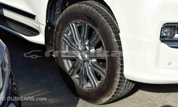Buy Import Toyota Land Cruiser White Car in Import - Dubai in Abhasia Buy Import Toyota Land Cruiser White Car in Import - Dubai in Abhasia
