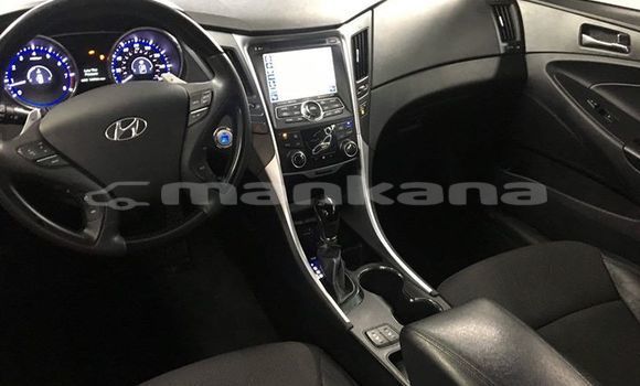 Buy Used Hyundai Sonata White Car in Tbilisi in Tbilisi Buy Used Hyundai Sonata White Car in Tbilisi in Tbilisi