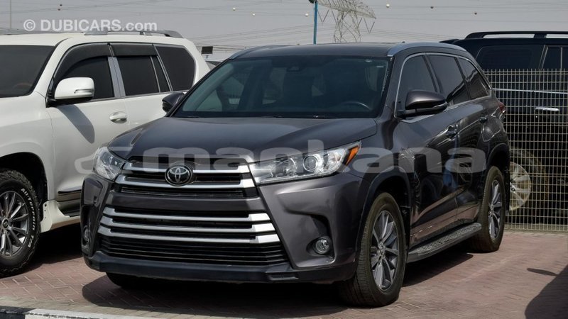 Big with watermark toyota highlander abhasia import dubai 1603