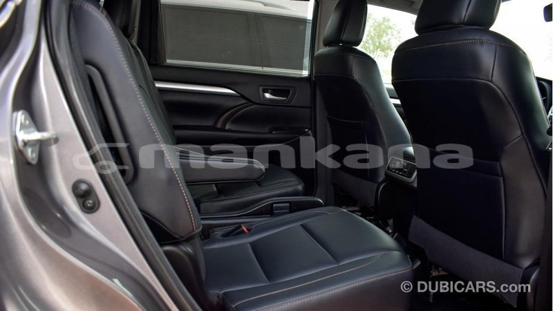 Big with watermark toyota highlander abhasia import dubai 1603