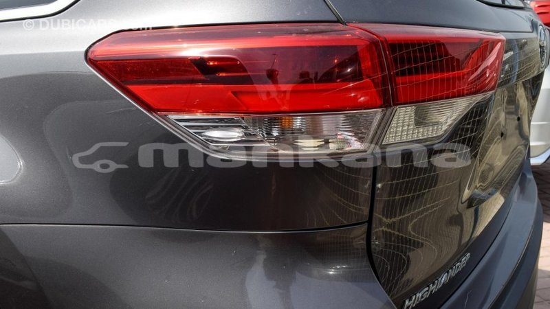 Big with watermark toyota highlander abhasia import dubai 1603