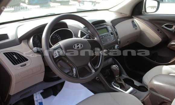 Buy Import Hyundai Tucson Beige Car in Import - Dubai in Abhasia Buy Import Hyundai Tucson Beige Car in Import - Dubai in Abhasia
