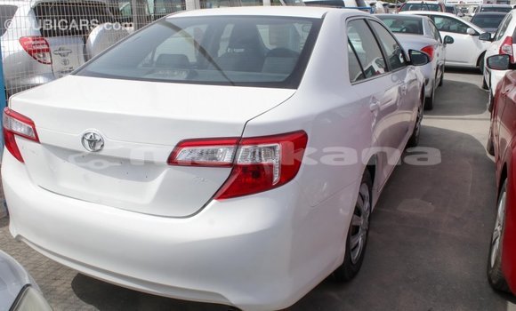 Buy Import Toyota Camry White Car in Import - Dubai in Abhasia Buy Import Toyota Camry White Car in Import - Dubai in Abhasia
