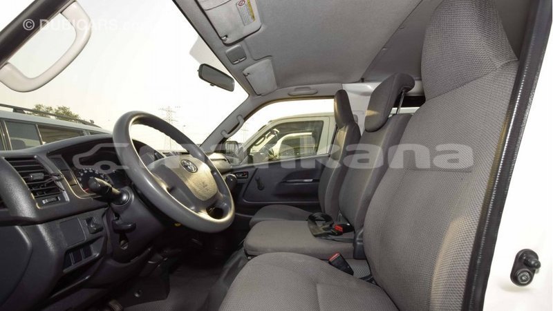 Big with watermark toyota hiace abhasia import dubai 1616