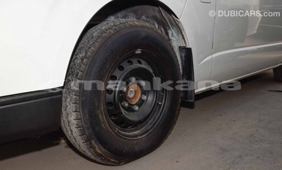 Buy Import Toyota Hiace White Car in Import - Dubai in Abhasia Buy Import Toyota Hiace White Car in Import - Dubai in Abhasia