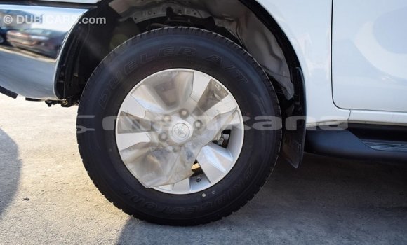 Buy Import Toyota Hilux White Car in Import - Dubai in Abhasia Buy Import Toyota Hilux White Car in Import - Dubai in Abhasia