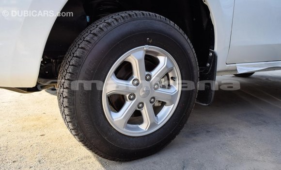 Buy Import Mitsubishi L200 White Car in Import - Dubai in Abhasia Buy Import Mitsubishi L200 White Car in Import - Dubai in Abhasia