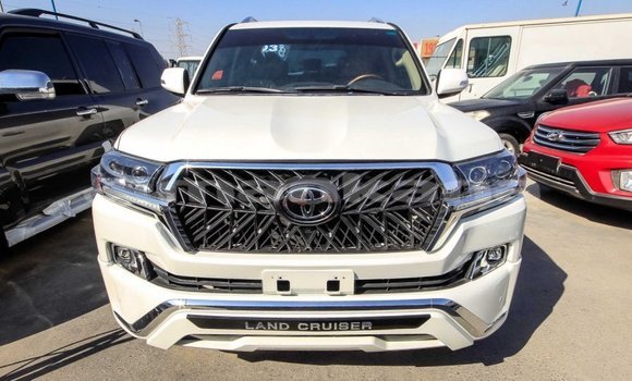 Buy Import Toyota Land Cruiser White Car in Import - Dubai in Abhasia Buy Import Toyota Land Cruiser White Car in Import - Dubai in Abhasia
