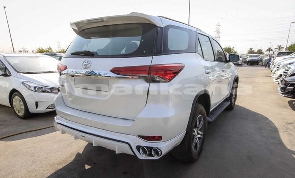 Buy Import Toyota Fortuner White Car in Import - Dubai in Abhasia Buy Import Toyota Fortuner White Car in Import - Dubai in Abhasia