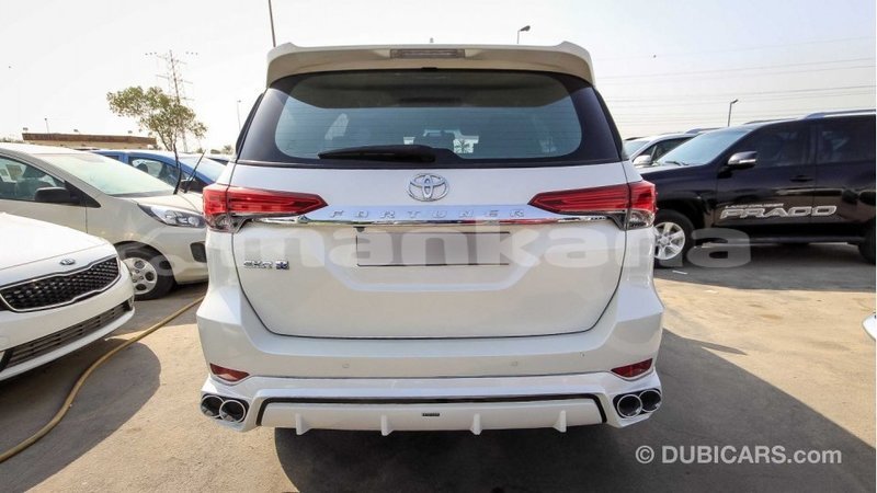 Big with watermark toyota fortuner abhasia import dubai 1627