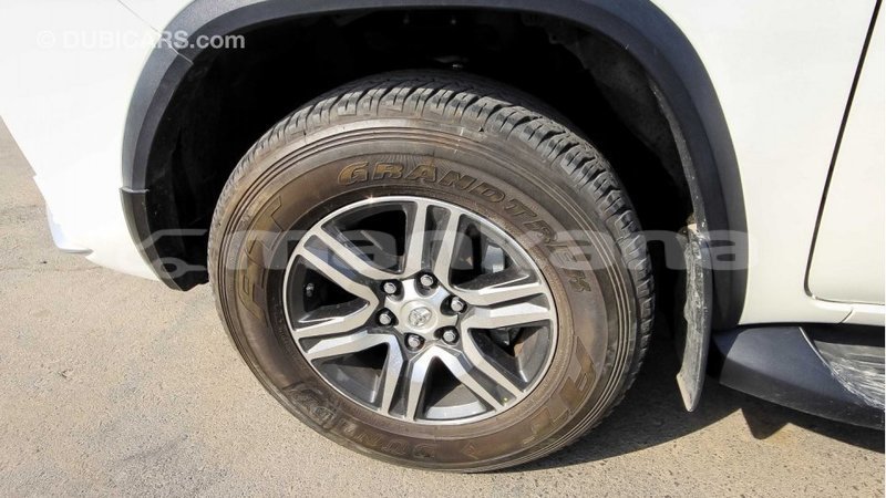 Big with watermark toyota fortuner abhasia import dubai 1627