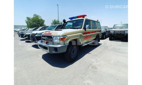 Buy Import Toyota Land Cruiser Beige Car in Import - Dubai in Abhasia Buy Import Toyota Land Cruiser Beige Car in Import - Dubai in Abhasia