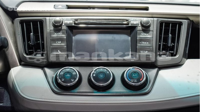 Big with watermark toyota hiace abhasia import dubai 1664