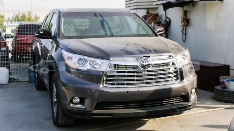 Big with watermark toyota highlander abhasia import dubai 1670