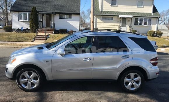 Buy Used Mercedes-Benz ML–Class Silver Car in Tbilisi in Tbilisi Buy Used Mercedes-Benz ML–Class Silver Car in Tbilisi in Tbilisi