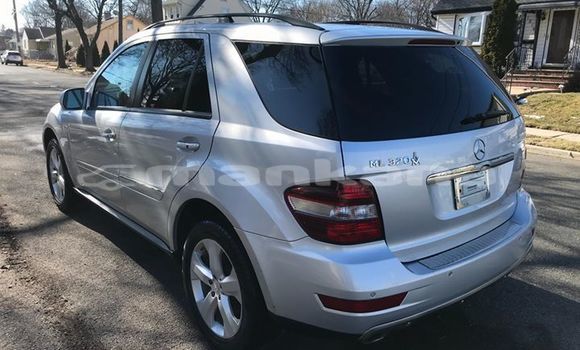 Buy Used Mercedes-Benz ML–Class Silver Car in Tbilisi in Tbilisi Buy Used Mercedes-Benz ML–Class Silver Car in Tbilisi in Tbilisi