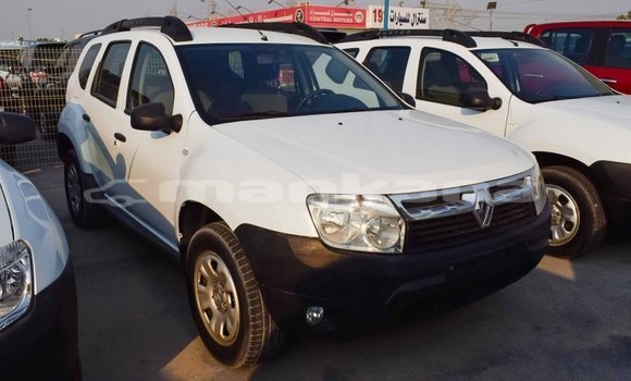 Buy Import Renault Duster White Car in Import - Dubai in Abhasia