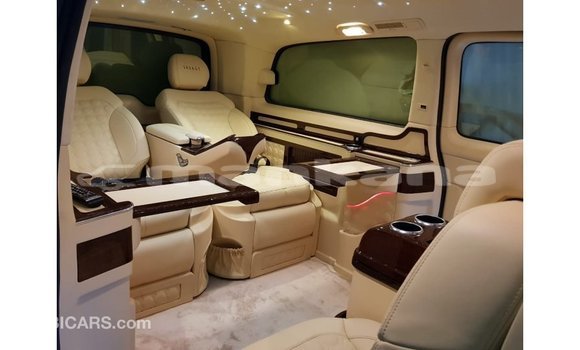 Buy Import Mercedes-Benz 250 Black Car in Import - Dubai in Abhasia Buy Import Mercedes-Benz 250 Black Car in Import - Dubai in Abhasia