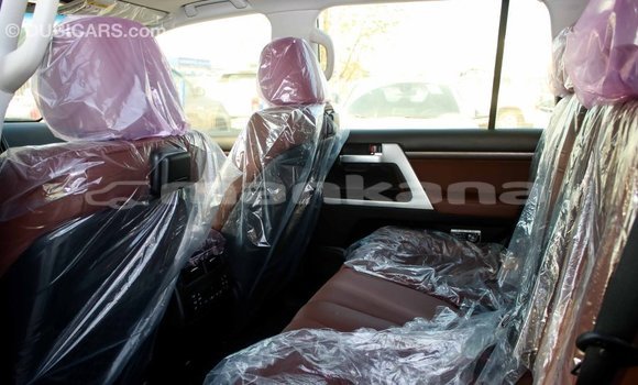 Buy Import Toyota Land Cruiser Black Car in Import - Dubai in Abhasia Buy Import Toyota Land Cruiser Black Car in Import - Dubai in Abhasia