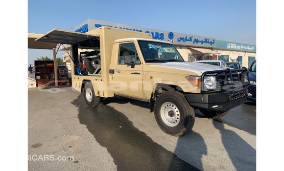 Buy Import Toyota Land Cruiser Beige Car in Import - Dubai in Abhasia Buy Import Toyota Land Cruiser Beige Car in Import - Dubai in Abhasia