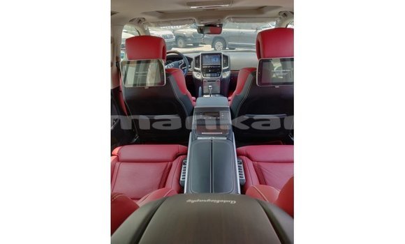 Buy Import Toyota Land Cruiser Black Car in Import - Dubai in Abhasia Buy Import Toyota Land Cruiser Black Car in Import - Dubai in Abhasia