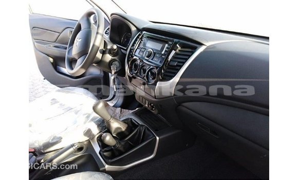 Buy Import Mitsubishi L200 White Car in Import - Dubai in Abhasia Buy Import Mitsubishi L200 White Car in Import - Dubai in Abhasia