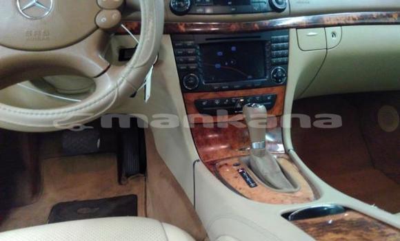 Buy Used Mercedes-Benz E-klasse White Car in Tbilisi in Tbilisi Buy Used Mercedes-Benz E-klasse White Car in Tbilisi in Tbilisi
