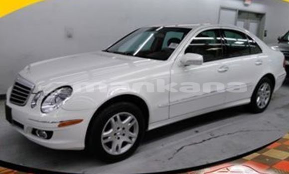 Buy Used Mercedes-Benz E-klasse White Car in Tbilisi in Tbilisi Buy Used Mercedes-Benz E-klasse White Car in Tbilisi in Tbilisi