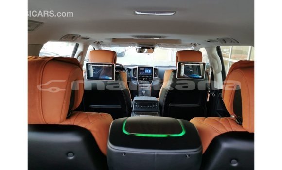 Buy Import Toyota Land Cruiser Black Car in Import - Dubai in Abhasia Buy Import Toyota Land Cruiser Black Car in Import - Dubai in Abhasia