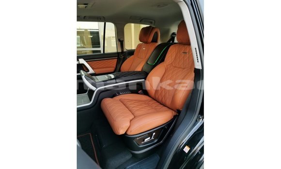 Buy Import Toyota Land Cruiser Black Car in Import - Dubai in Abhasia Buy Import Toyota Land Cruiser Black Car in Import - Dubai in Abhasia