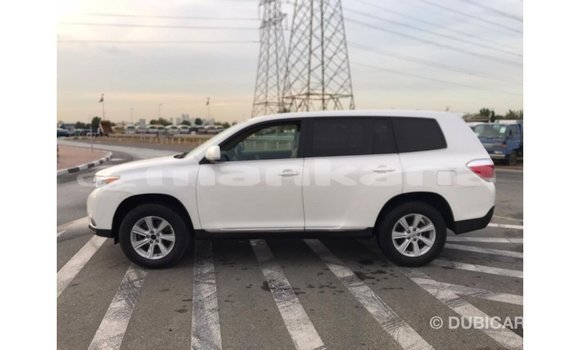 Buy Import Toyota Highlander White Car in Import - Dubai in Abhasia Buy Import Toyota Highlander White Car in Import - Dubai in Abhasia