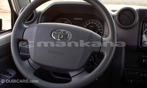 Buy Import Toyota Land Cruiser White Car in Import - Dubai in Abhasia Buy Import Toyota Land Cruiser White Car in Import - Dubai in Abhasia