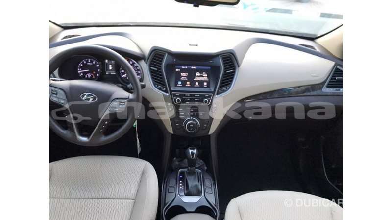 Big with watermark hyundai santa fe abhasia import dubai 1761