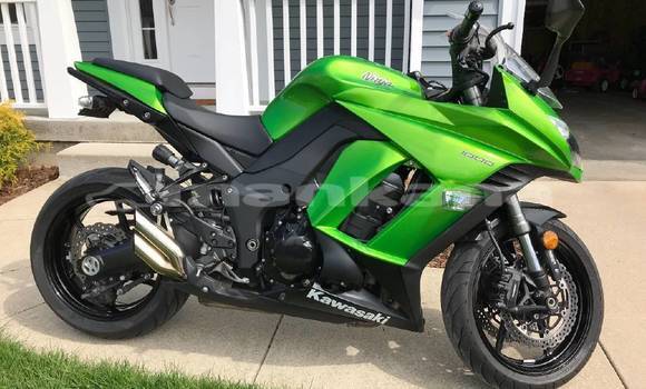 Buy Used Kawasaki Z 1000 Green Bike in Tbilisi in Tbilisi Buy Used Kawasaki Z 1000 Green Bike in Tbilisi in Tbilisi