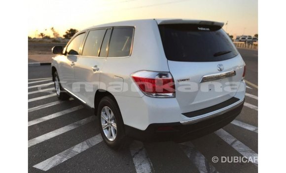 Buy Import Toyota Highlander White Car in Import - Dubai in Abhasia Buy Import Toyota Highlander White Car in Import - Dubai in Abhasia
