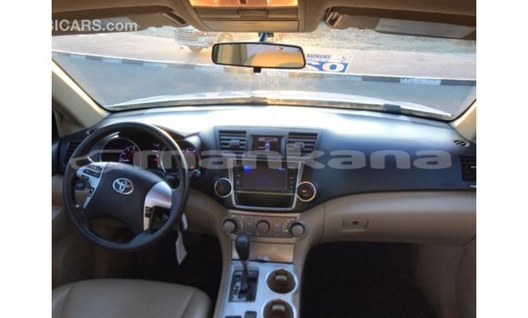 Buy Import Toyota Highlander White Car in Import - Dubai in Abhasia Buy Import Toyota Highlander White Car in Import - Dubai in Abhasia