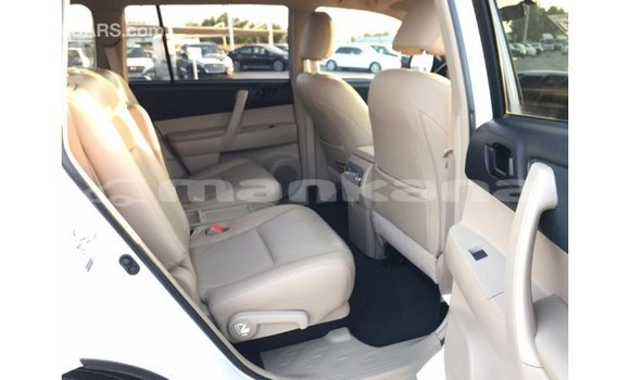 Buy Import Toyota Highlander White Car in Import - Dubai in Abhasia Buy Import Toyota Highlander White Car in Import - Dubai in Abhasia