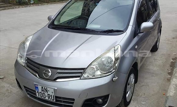 Buy Used Nissan Note Silver Car in Kutaisi in Imereti