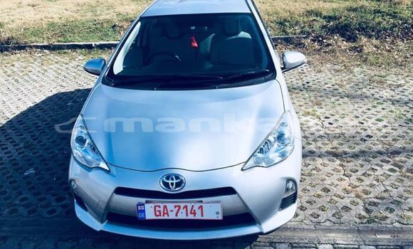 Buy Used Toyota Aqua Silver Car in Kutaisi in Imereti Buy Used Toyota Aqua Silver Car in Kutaisi in Imereti