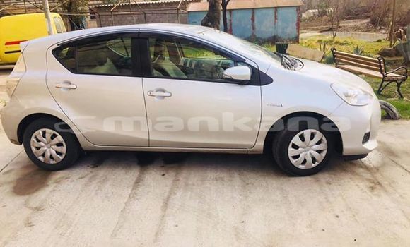 Buy Used Toyota Aqua Silver Car in Kutaisi in Imereti Buy Used Toyota Aqua Silver Car in Kutaisi in Imereti