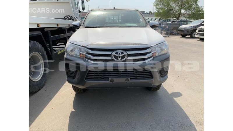 Big with watermark toyota hilux abhasia import dubai 1863