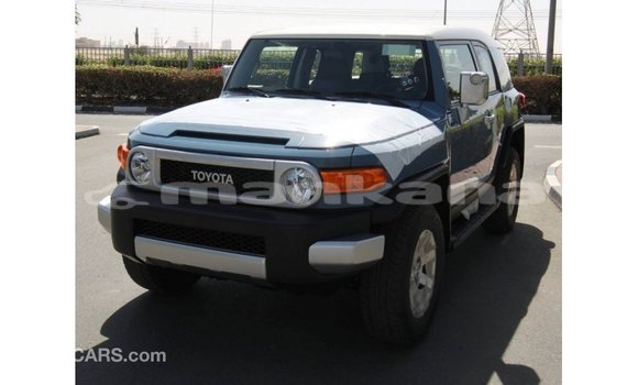 Buy Import Toyota FJ Cruiser Blue Car in Import - Dubai in Abhasia Buy Import Toyota FJ Cruiser Blue Car in Import - Dubai in Abhasia