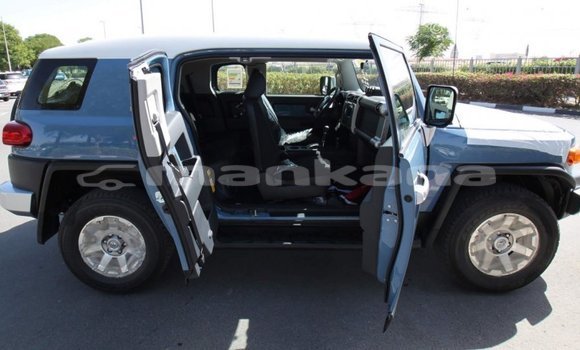 Buy Import Toyota FJ Cruiser Blue Car in Import - Dubai in Abhasia Buy Import Toyota FJ Cruiser Blue Car in Import - Dubai in Abhasia