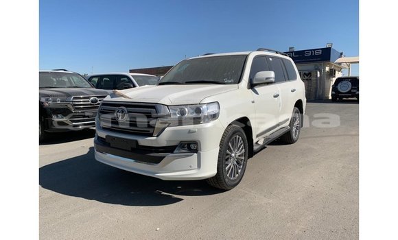 Buy Import Toyota Land Cruiser White Car in Import - Dubai in Abhasia Buy Import Toyota Land Cruiser White Car in Import - Dubai in Abhasia