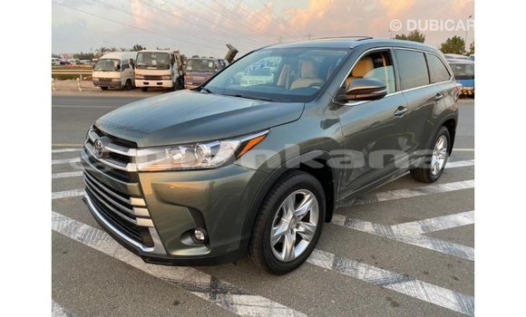Buy Import Toyota Highlander Green Car in Import - Dubai in Abhasia Buy Import Toyota Highlander Green Car in Import - Dubai in Abhasia