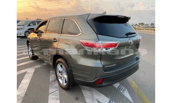 Buy Import Toyota Highlander Green Car in Import - Dubai in Abhasia Buy Import Toyota Highlander Green Car in Import - Dubai in Abhasia