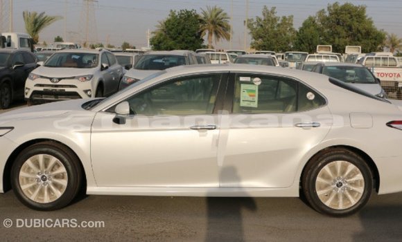 Buy Import Toyota Camry White Car in Import - Dubai in Abhasia Buy Import Toyota Camry White Car in Import - Dubai in Abhasia
