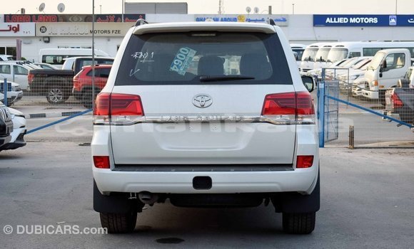 Buy Import Toyota Land Cruiser White Car in Import - Dubai in Abhasia Buy Import Toyota Land Cruiser White Car in Import - Dubai in Abhasia